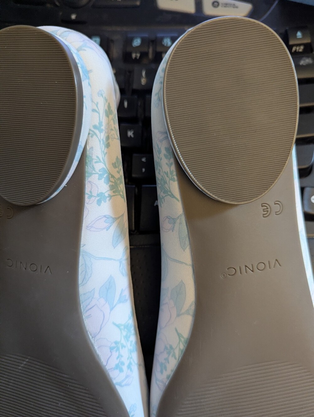 NWOT Women's Vionic Pastel Floral Ballerina Flats Sz 9 Fits Like 8.5 - Picture 4 of 4